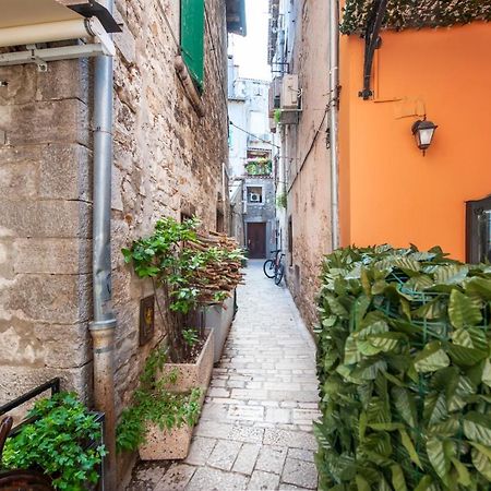 Dc II Downtown Apartment Rovinj Eksteriør billede