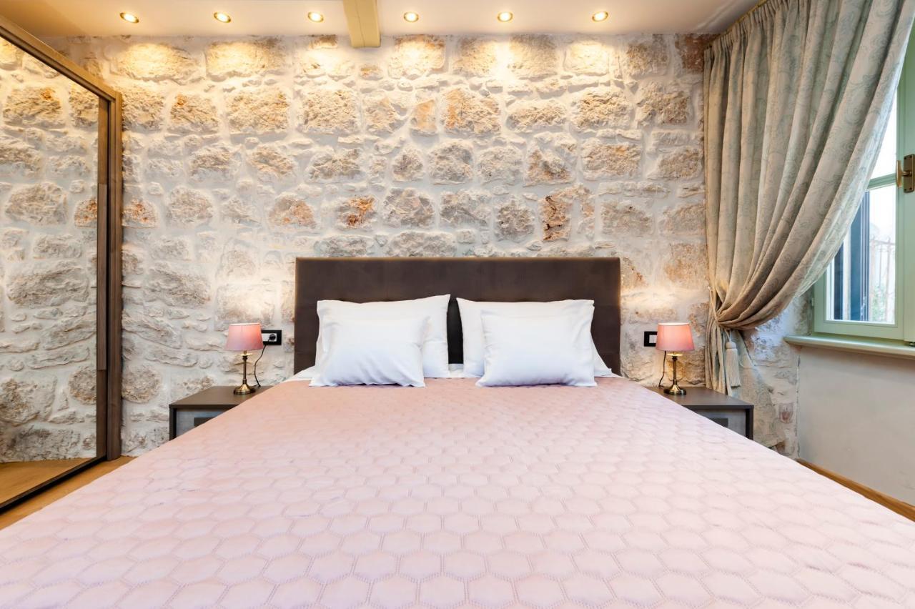 Dc II Downtown Apartment Rovinj Eksteriør billede