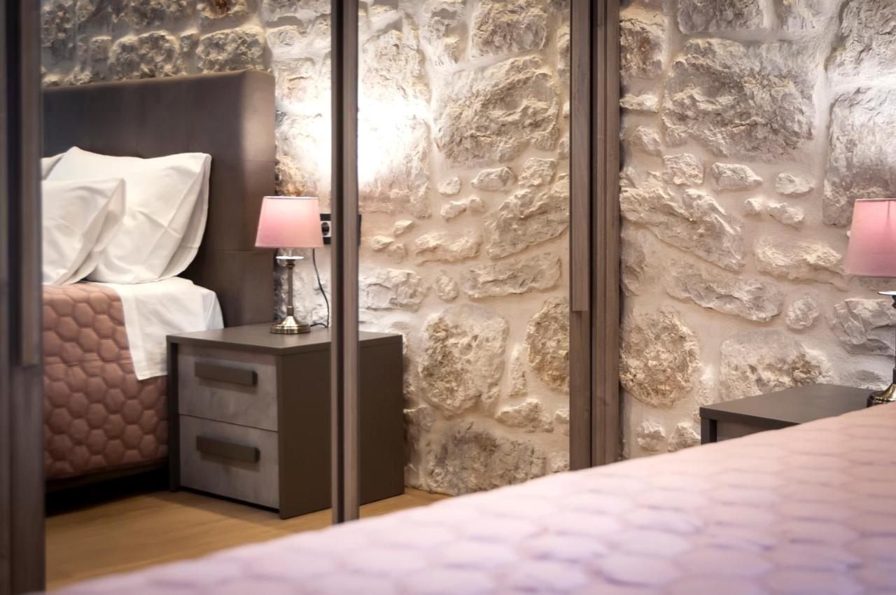 Dc II Downtown Apartment Rovinj Eksteriør billede