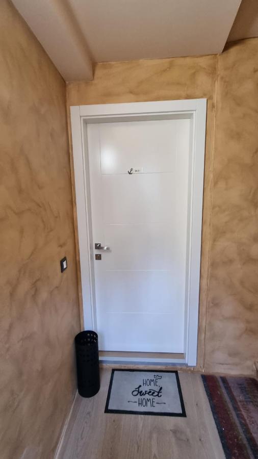 Dc II Downtown Apartment Rovinj Eksteriør billede