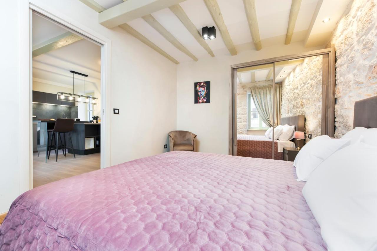 Dc II Downtown Apartment Rovinj Eksteriør billede