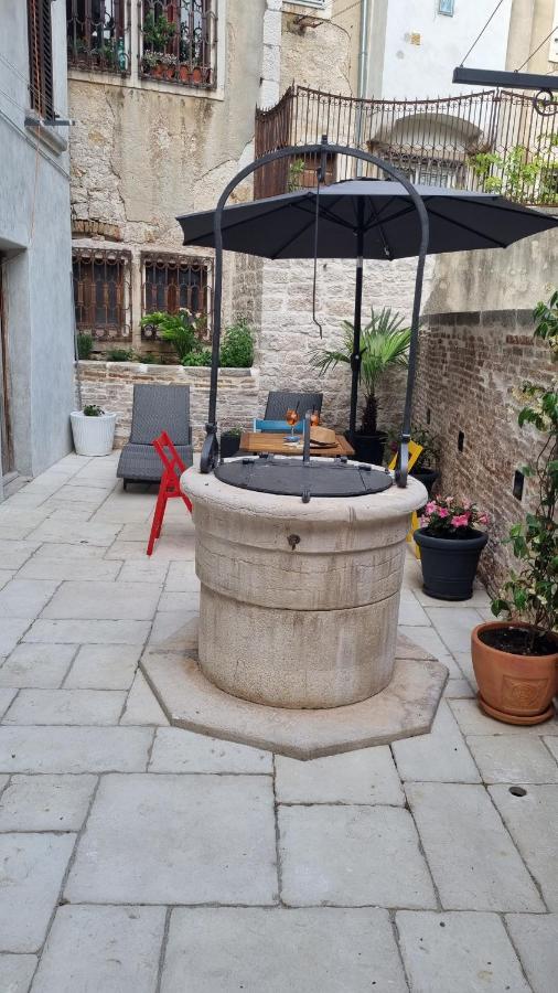 Dc II Downtown Apartment Rovinj Eksteriør billede